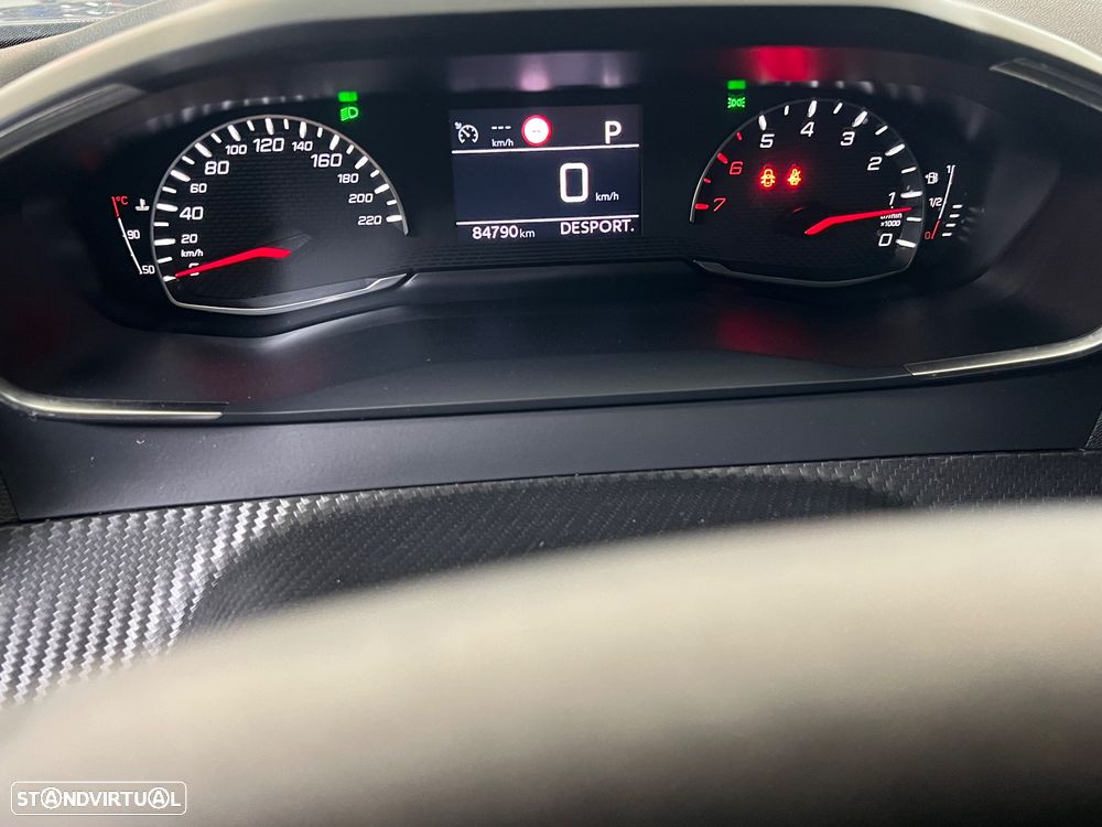 Peugeot 2008 1.2 PureTech Allure Pack EAT8 - 17