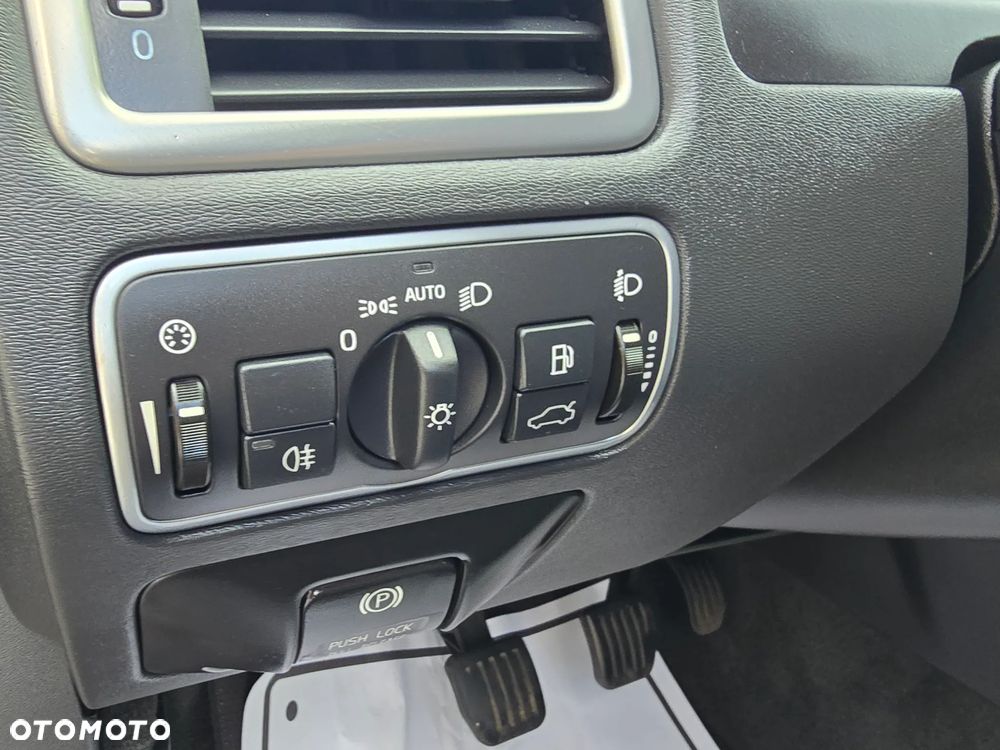 Volvo V70 D4 Summum - 32