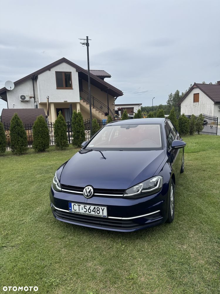 Volkswagen Golf - 1