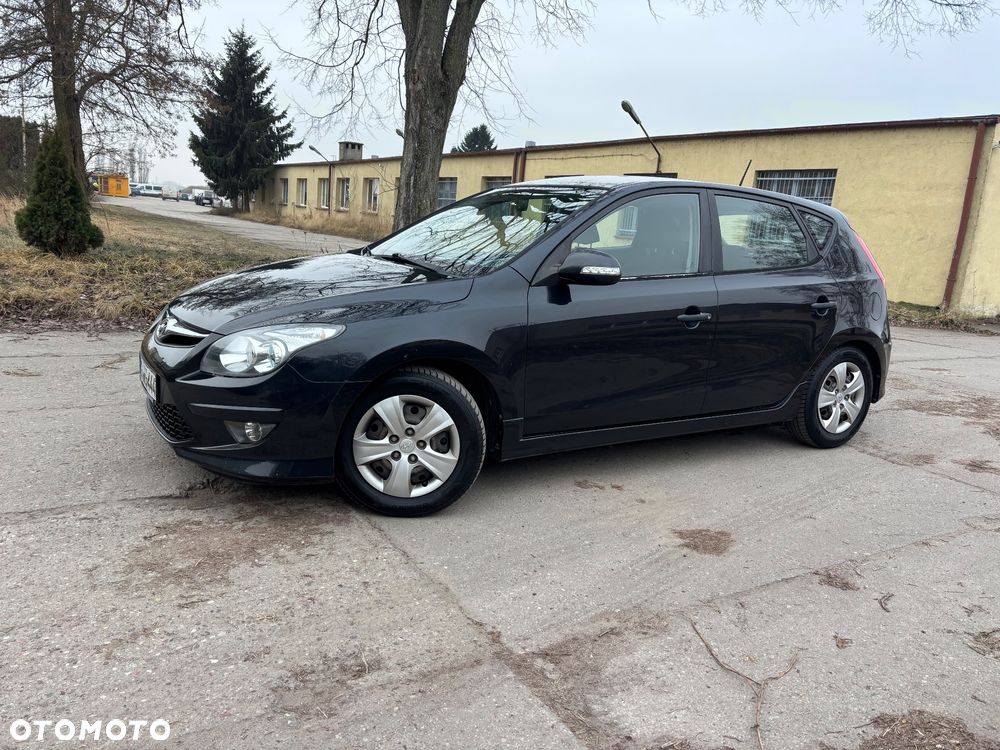 Hyundai i30 i30cw 1.6 CRDi FIFA WM Edition - 33