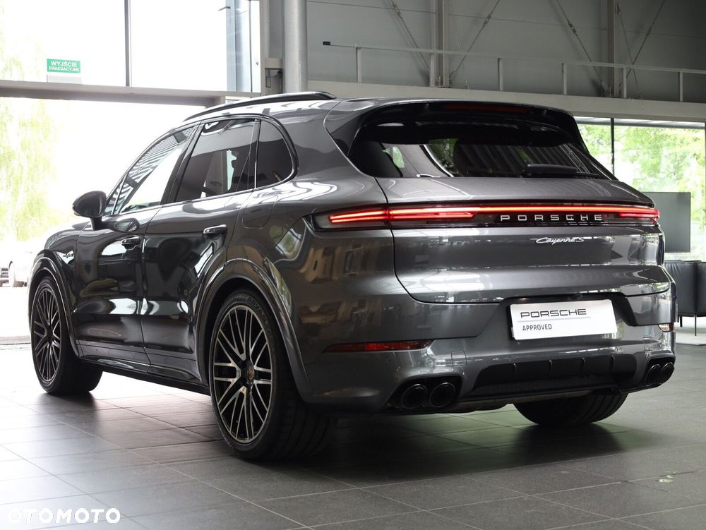 Porsche Cayenne - 7