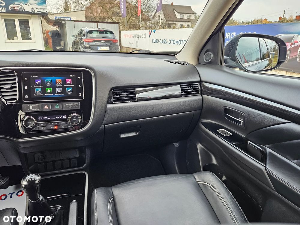 Mitsubishi Outlander 2.0 City Style 2WD - 24