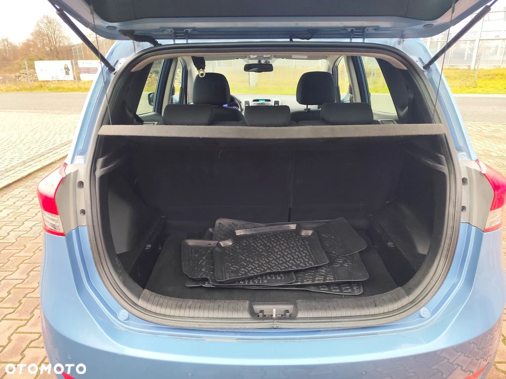 Hyundai ix20 1.4 CRDi blue Comfort - 9