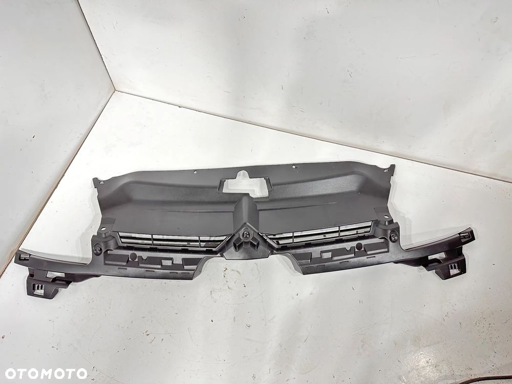 Atrapa grill maskownica kratka Citroen C4  04-08r - 1