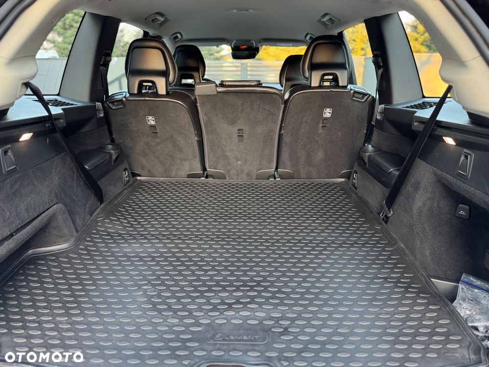 Volvo XC 90 D5 SCR AWD Inscription 7os - 34