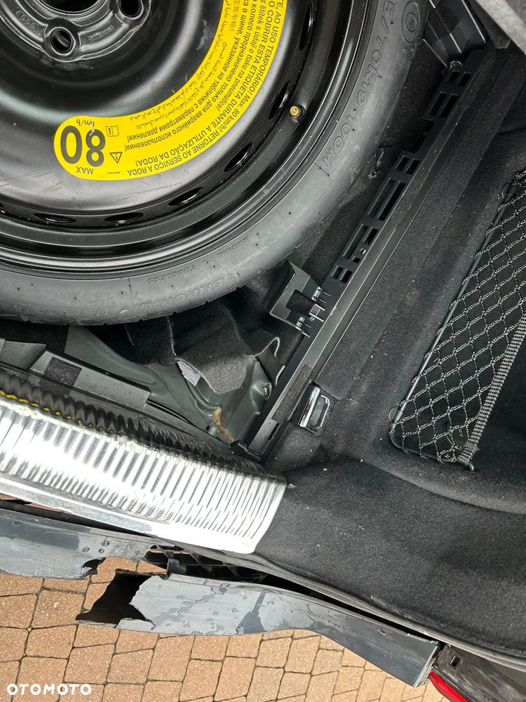 Audi A4 Avant 2.0 TDI S tronic - 22