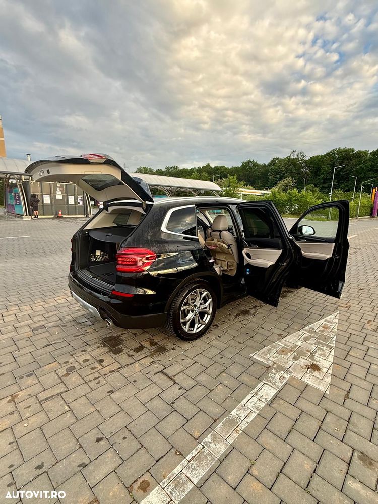 BMW X3 xDrive30i AT xLine - 4
