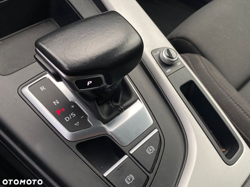 Audi A4 Limousine - 23