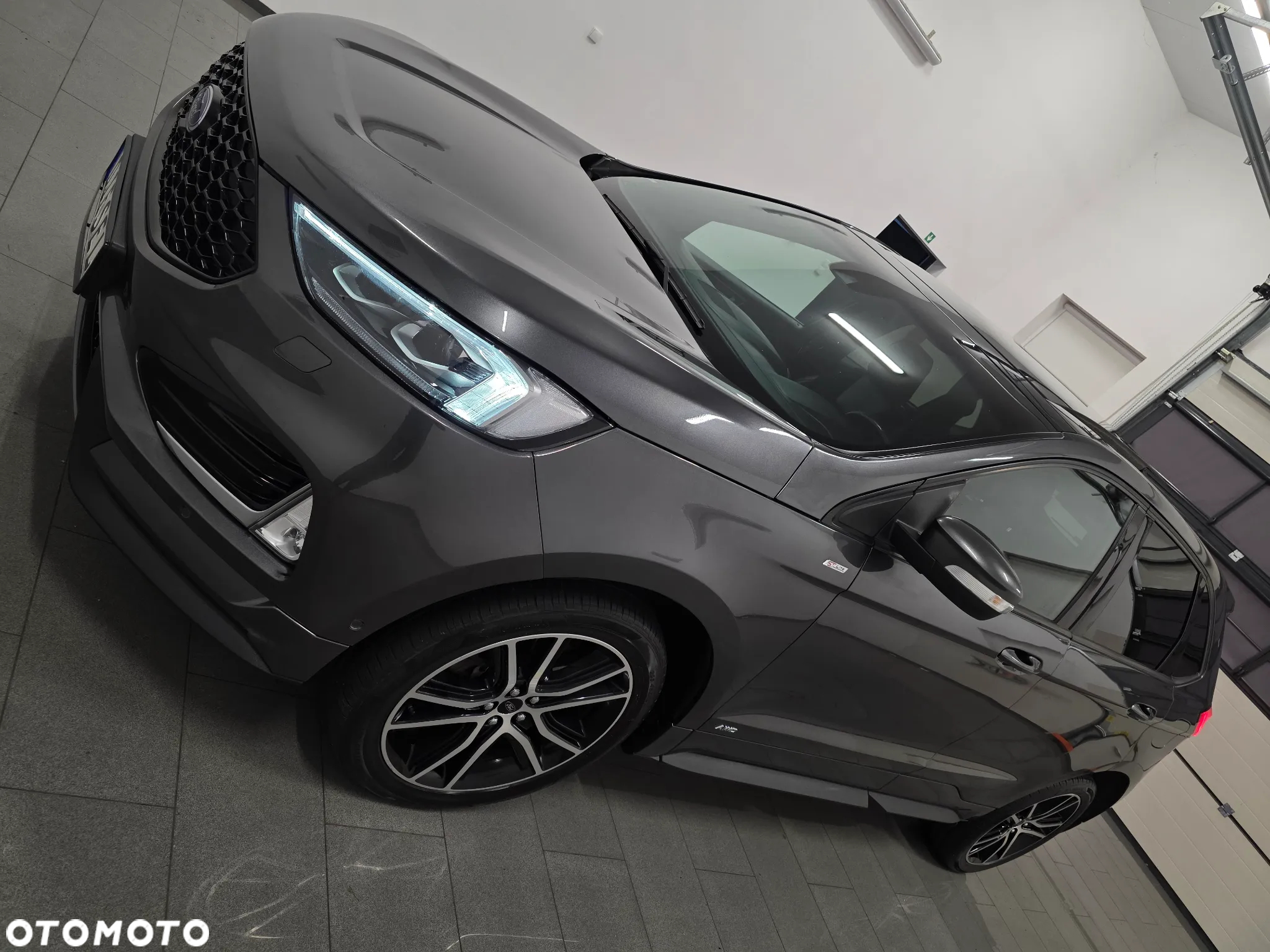 Ford Edge 2.0 EcoBlue Bi-Turbo 4x4 ST-LINE - 4