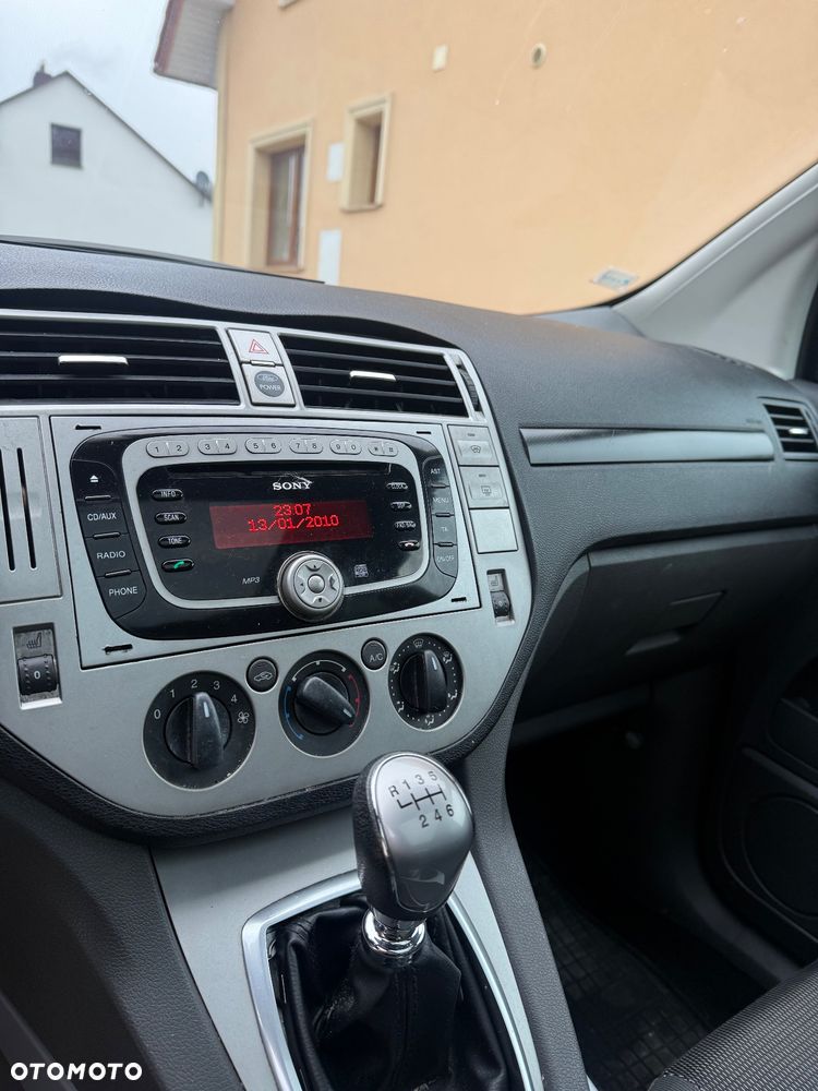 Ford Kuga 2.0 TDCi 4x4 Titanium - 11