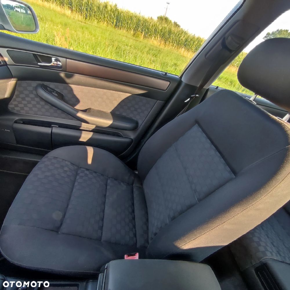 Audi A6 Avant 1.8T - 13