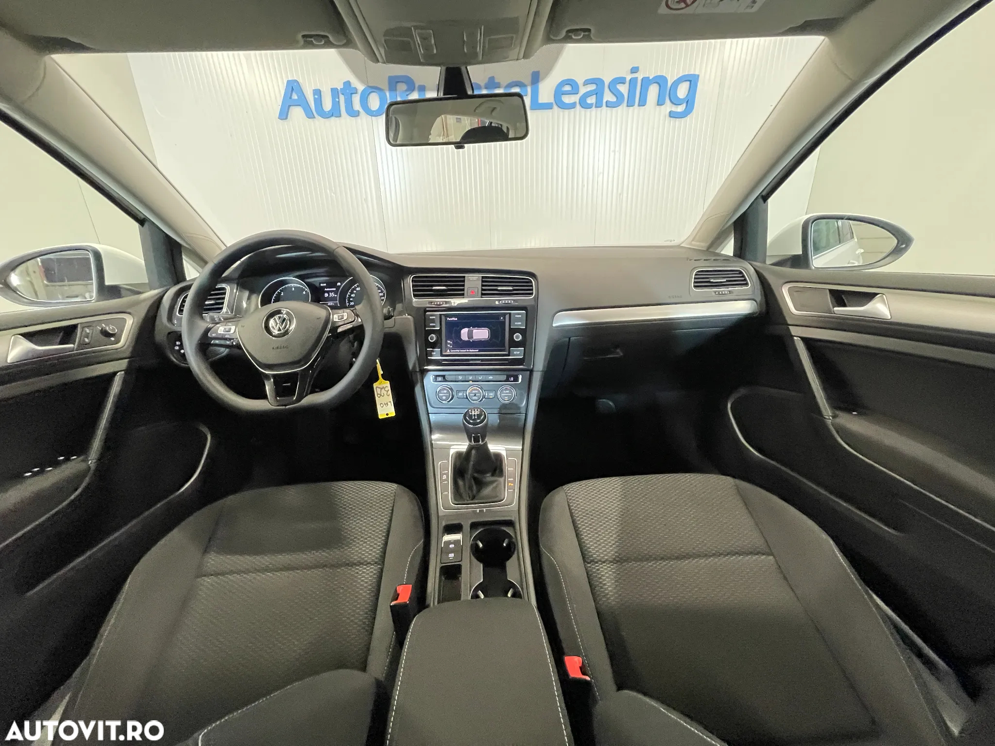 Volkswagen Golf 1.6 TDI Trendline - 7