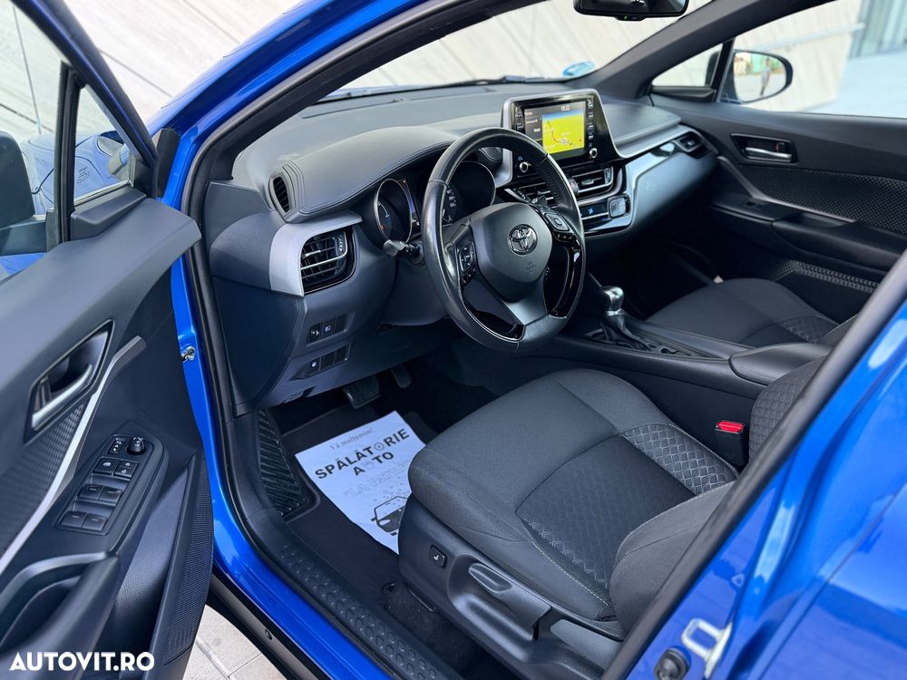 Toyota C-HR Style Selection - 8