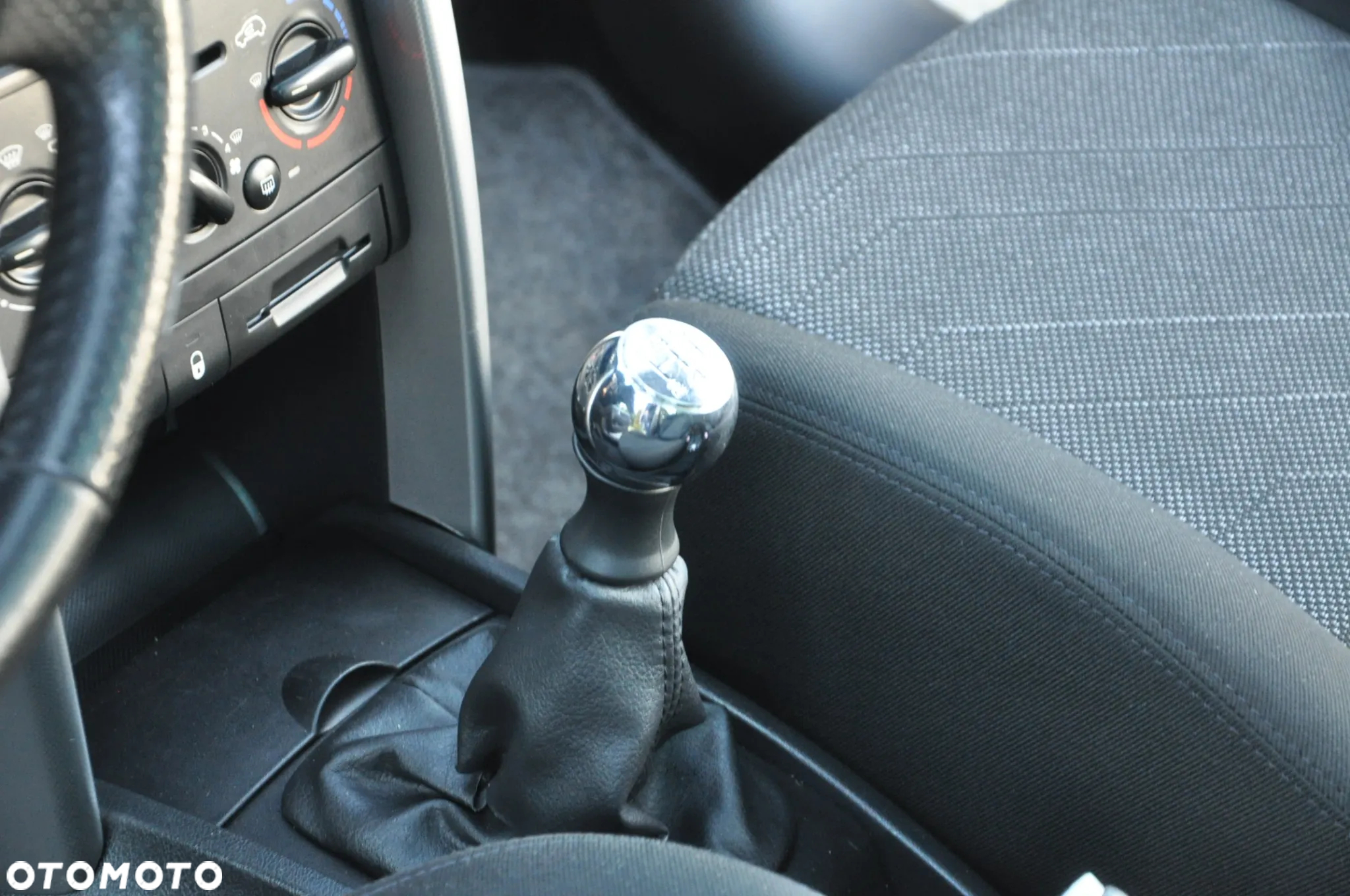 Peugeot 207 SW 120 VTi Sport - 32