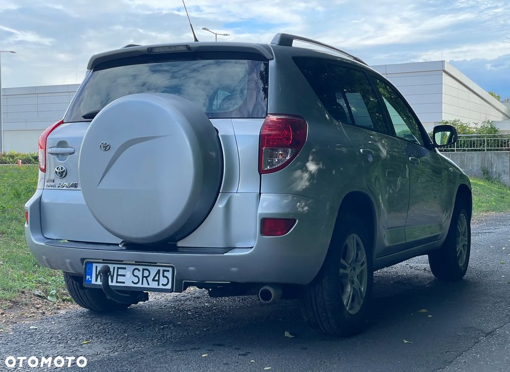 Toyota RAV4 2.0 VVT-i Premium - 3