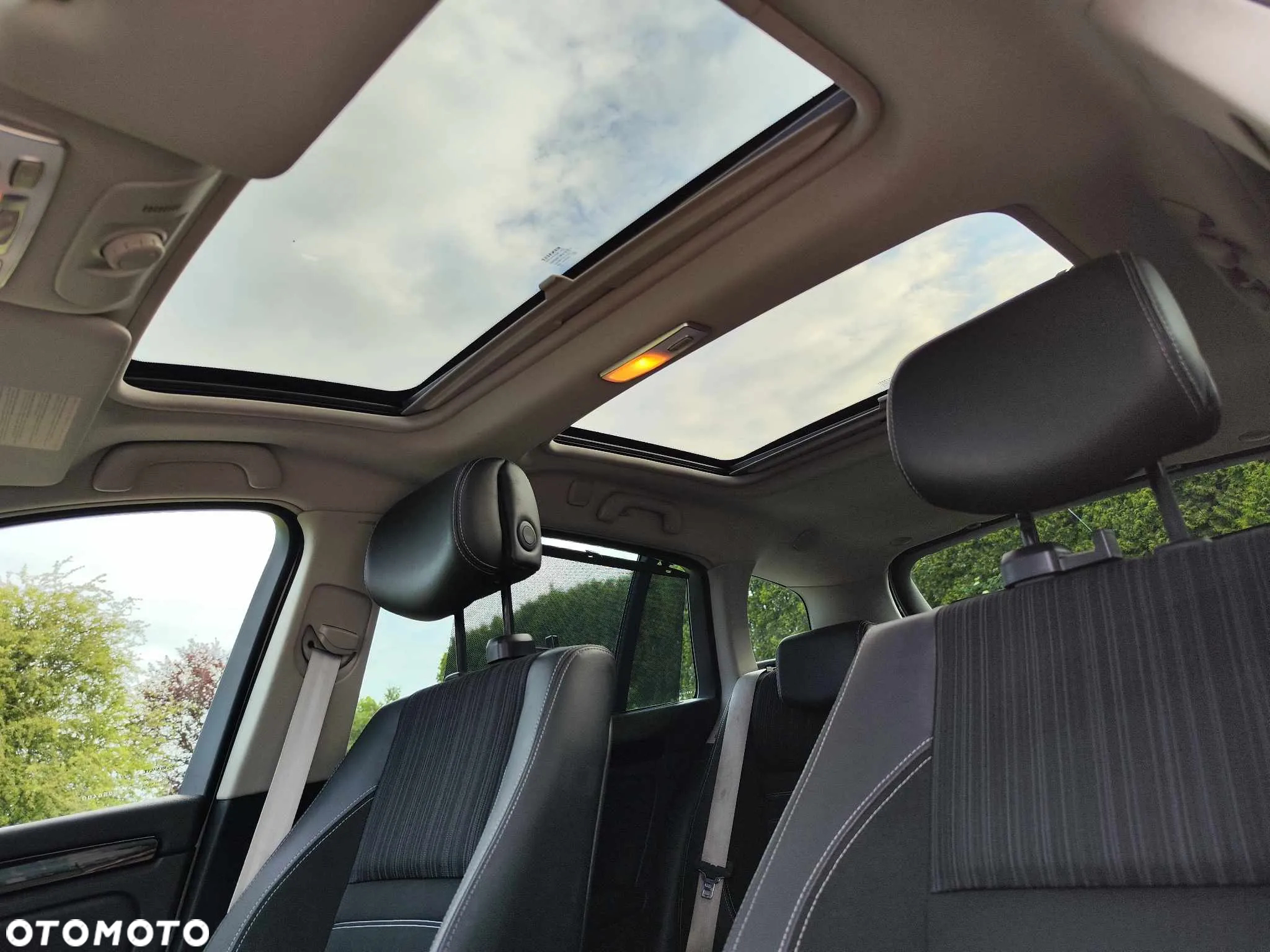 Renault Laguna Grandtour dCi 110 FAP EDC Bose Edition - 22