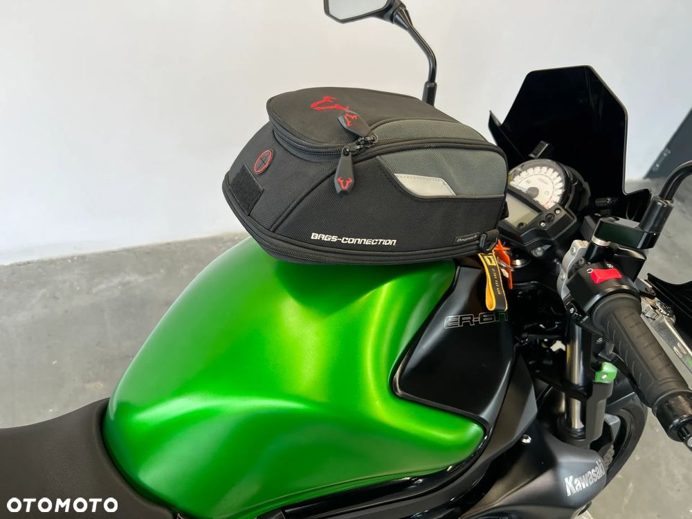 Kawasaki ER - 8