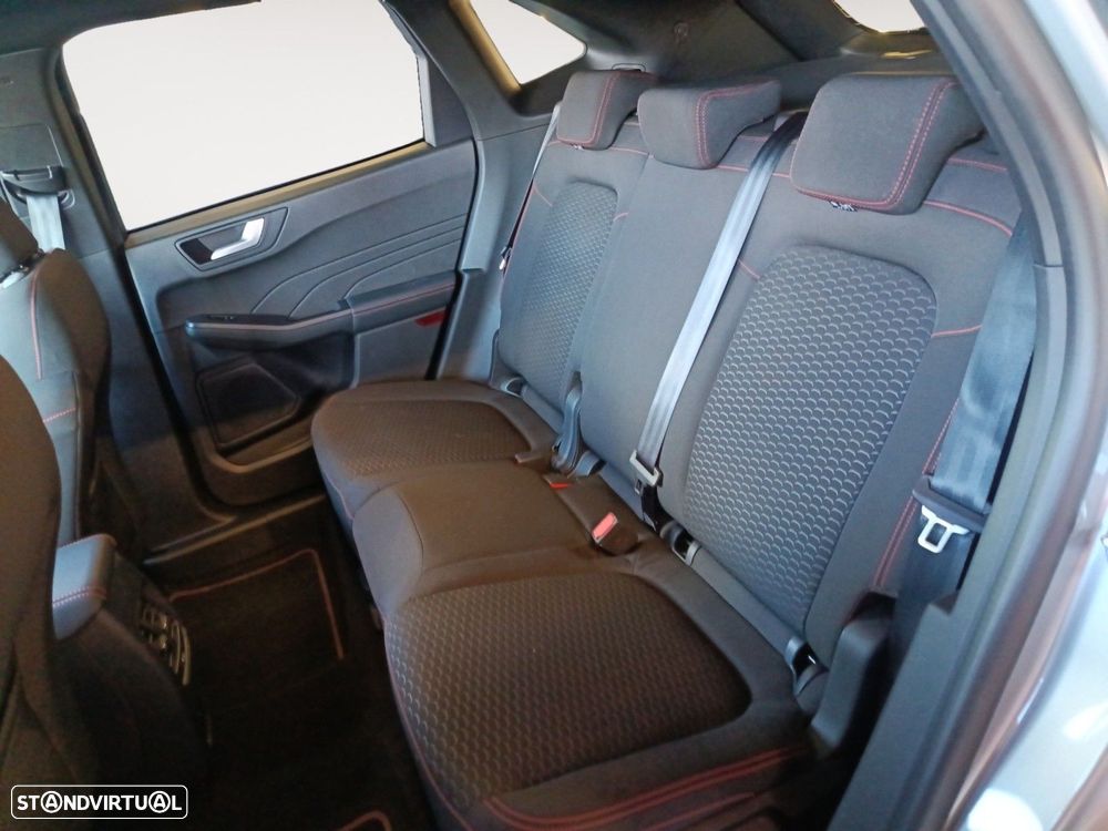 Ford Kuga 1.5 EcoBoost ST-Line X - 13