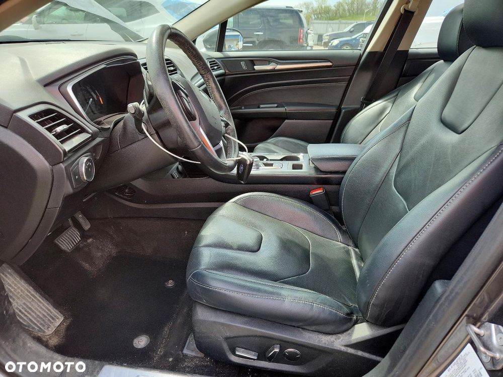 Ford Mondeo 2.0 SCTi Titanium - 8