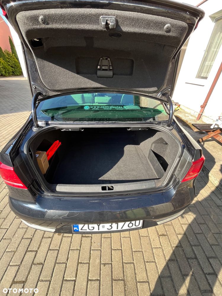 Volkswagen Passat 1.6 TDI DPF BlueMot Comfortline - 3