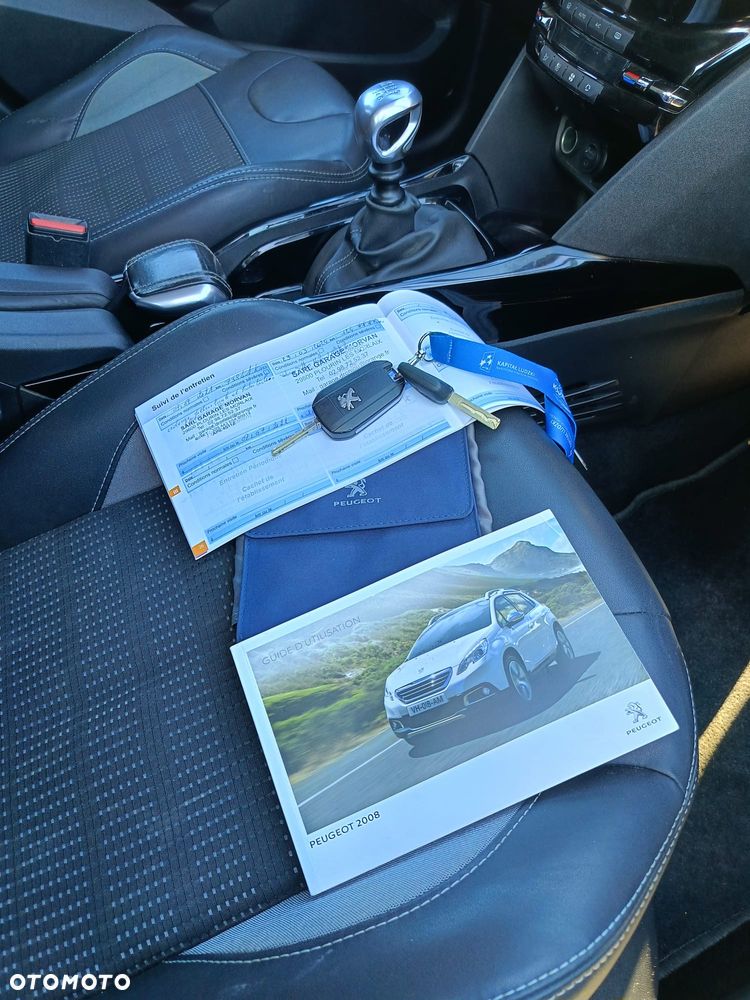 Peugeot 2008 1.6 BlueHDi Allure - 11