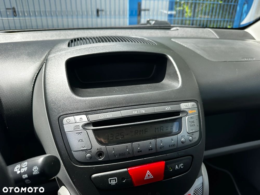 Peugeot 107 70 2-Tronic Filou - 27