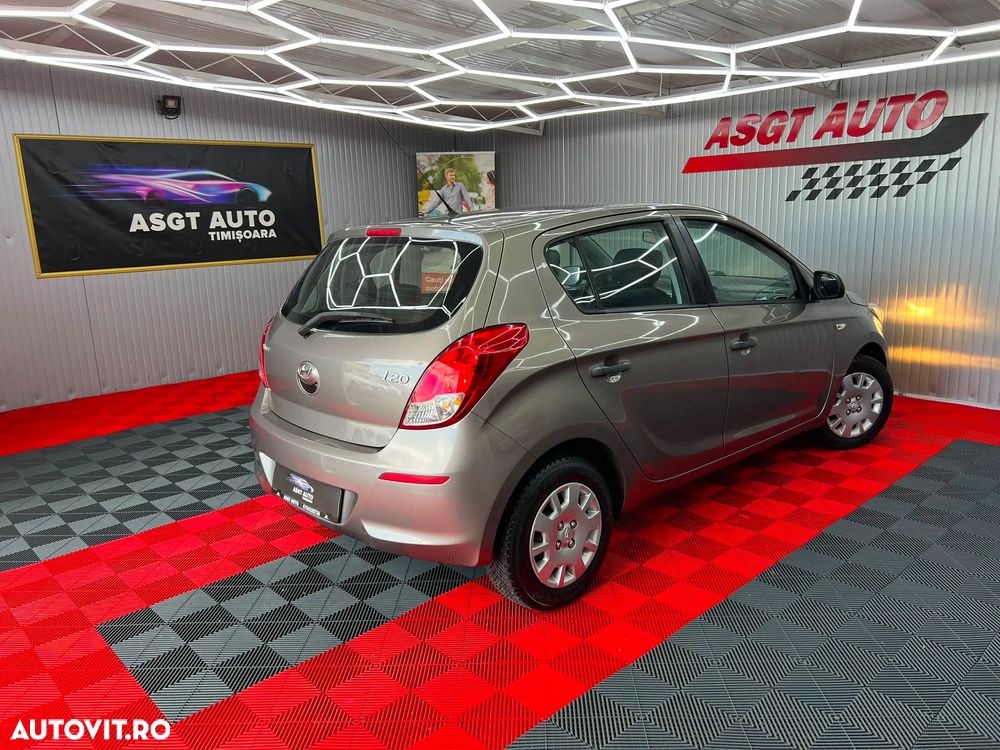 Hyundai i20 - 8