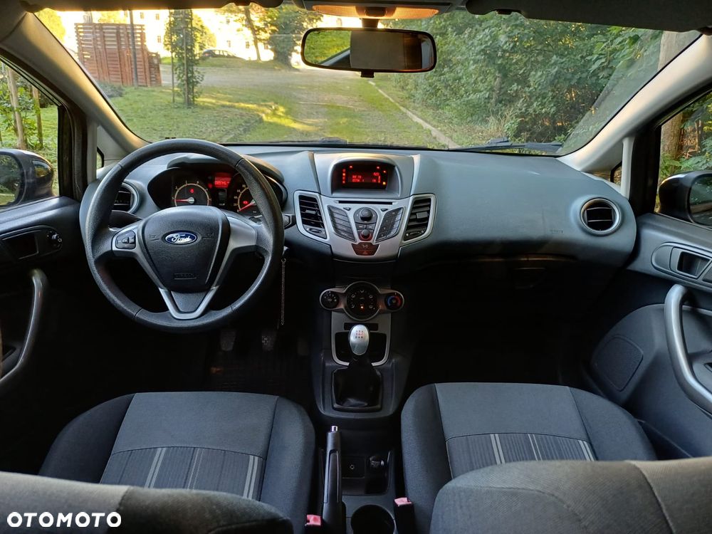 Ford Fiesta 1.25 Champions Edition - 18