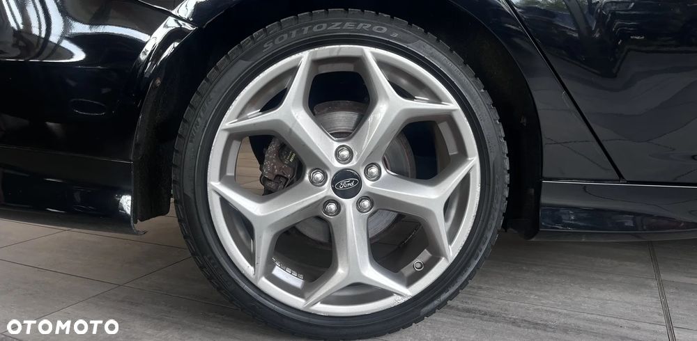 Ford Focus ST - 8