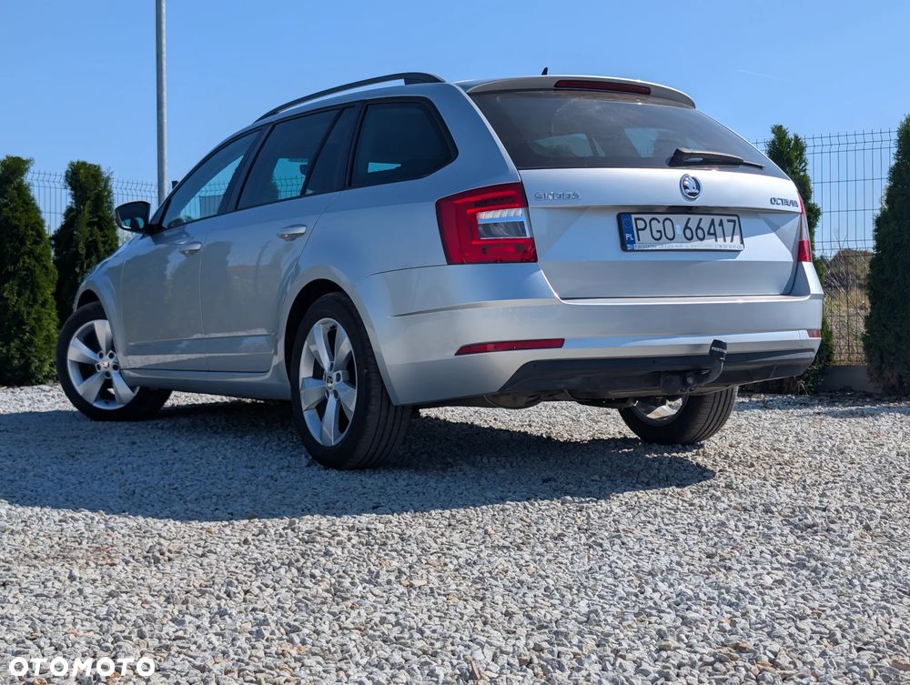 Skoda Octavia 2.0 TDI DSG Style - 9