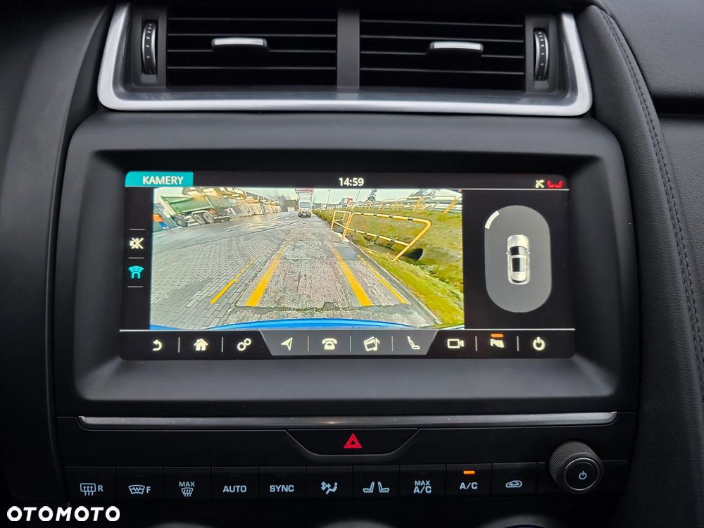 Jaguar E-Pace 2.0 i4D AWD S - 17