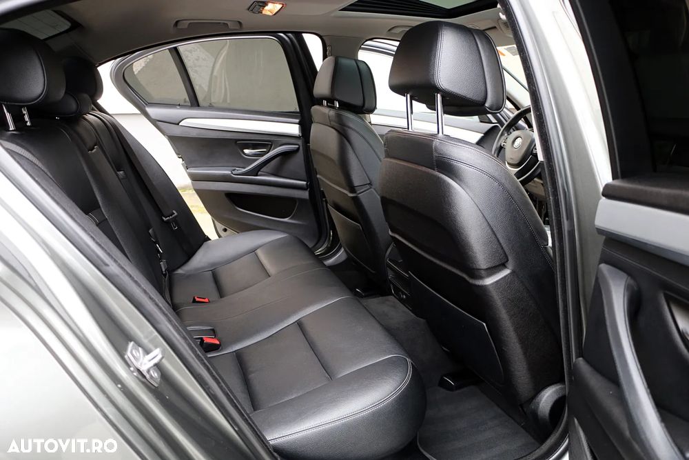 BMW Seria 5 520d Aut. - 11