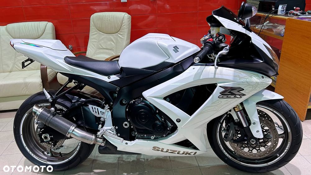 Suzuki GSX-R - 1