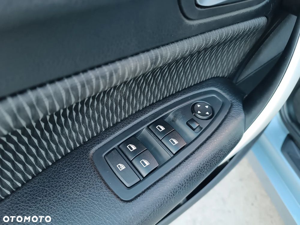 BMW Seria 1 116d Sport Line - 20