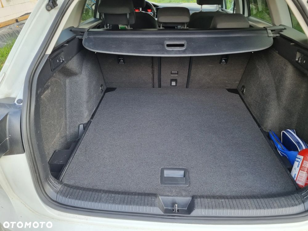 Volkswagen Golf - 9