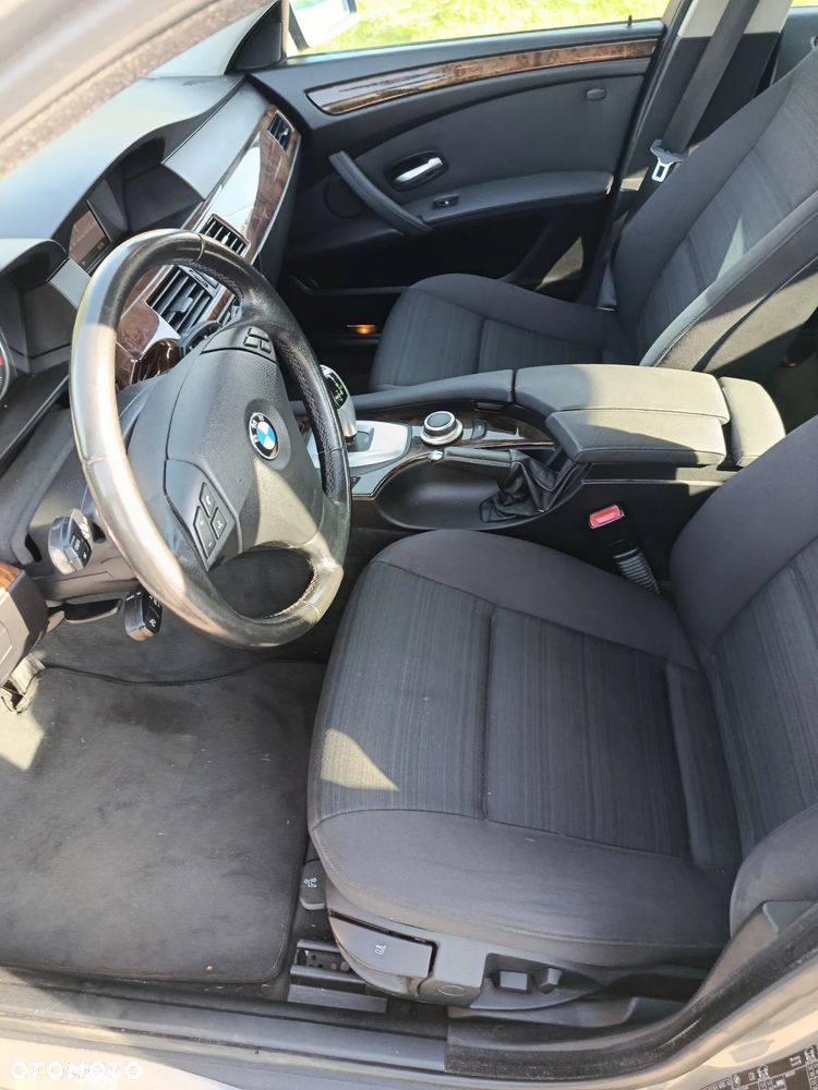 BMW Seria 5 525i - 5