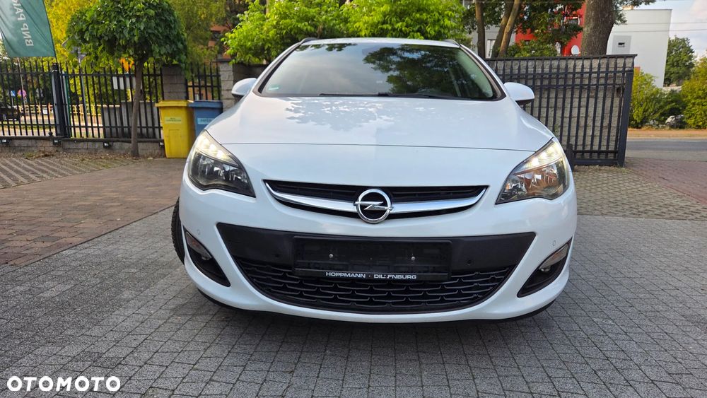 Opel Astra 1.4 Turbo Exklusiv - 10