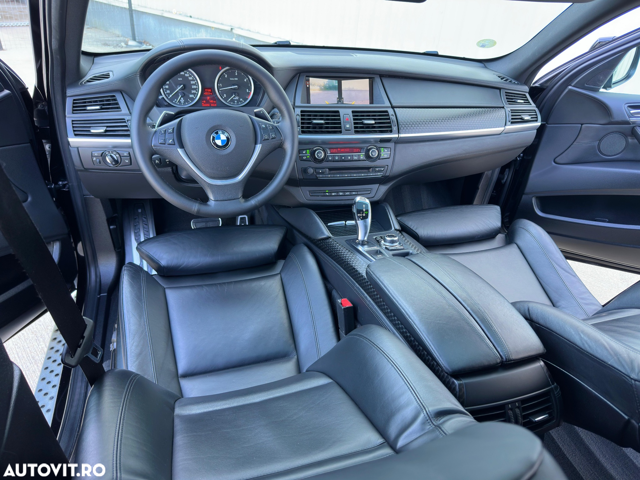 BMW X6 - 24