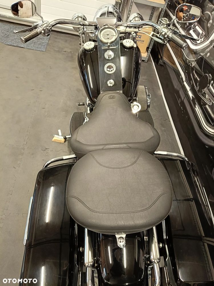 Harley-Davidson Touring Road King - 15