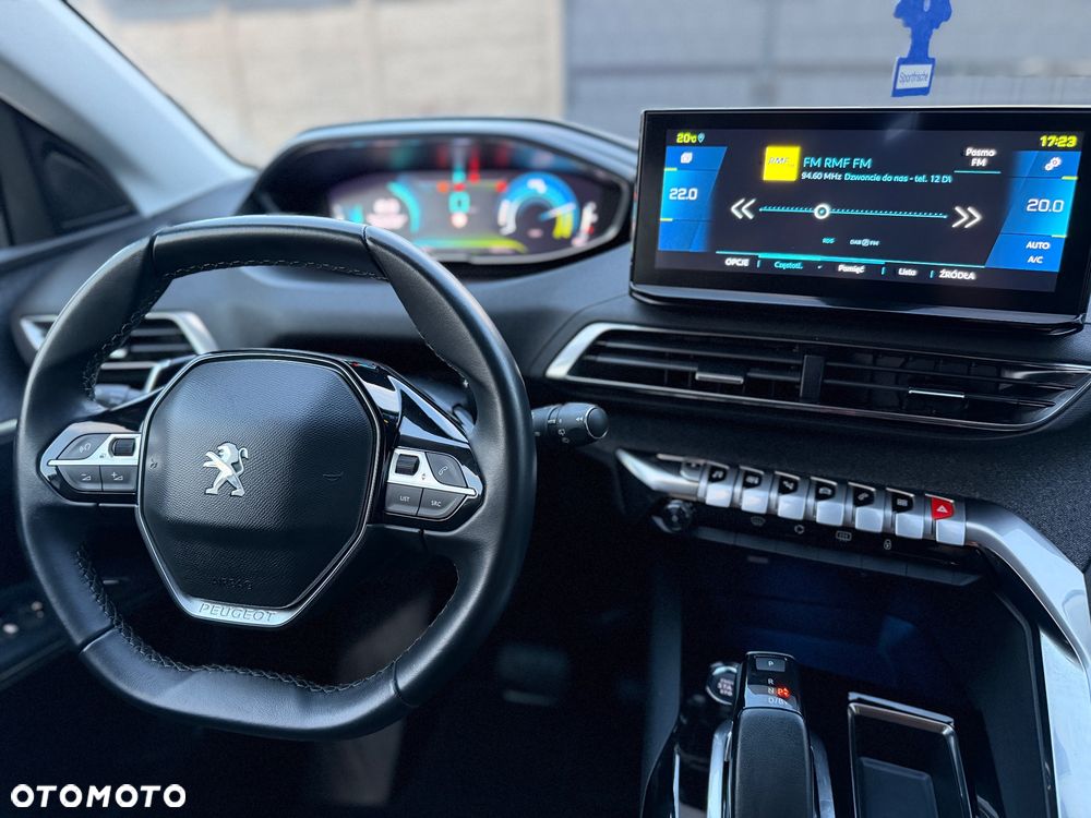 Peugeot 3008 1.6 PureTech HYbrid Allure S&S EAT8 - 18