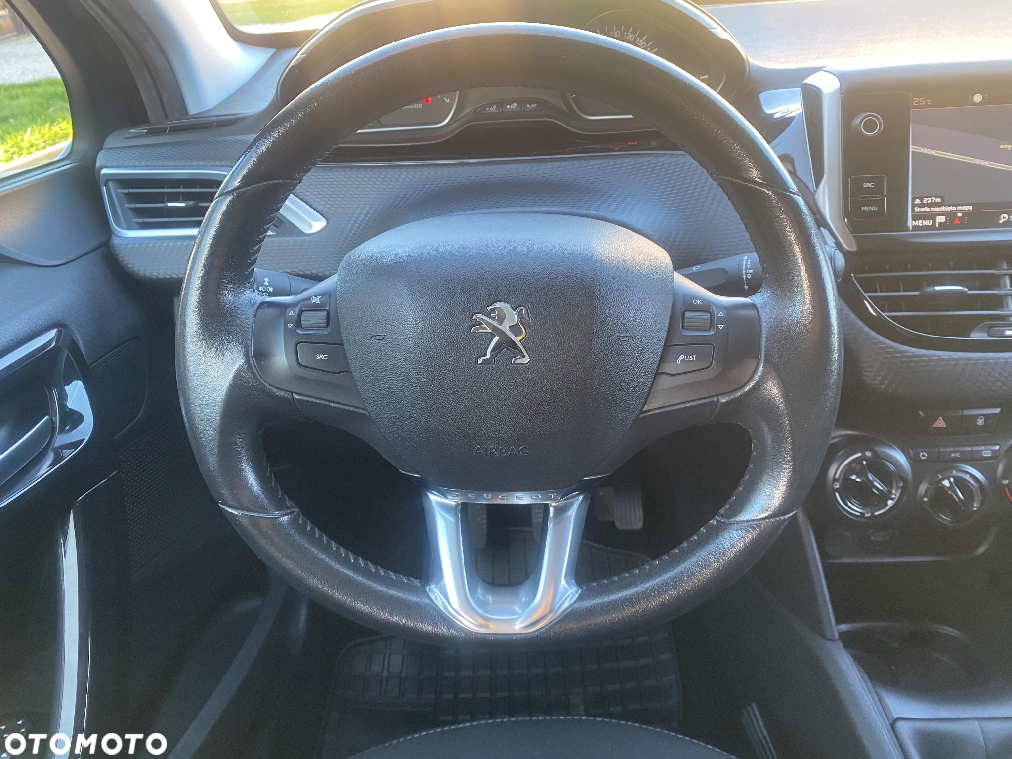 Peugeot 208 1.2 PureTech Style - 27