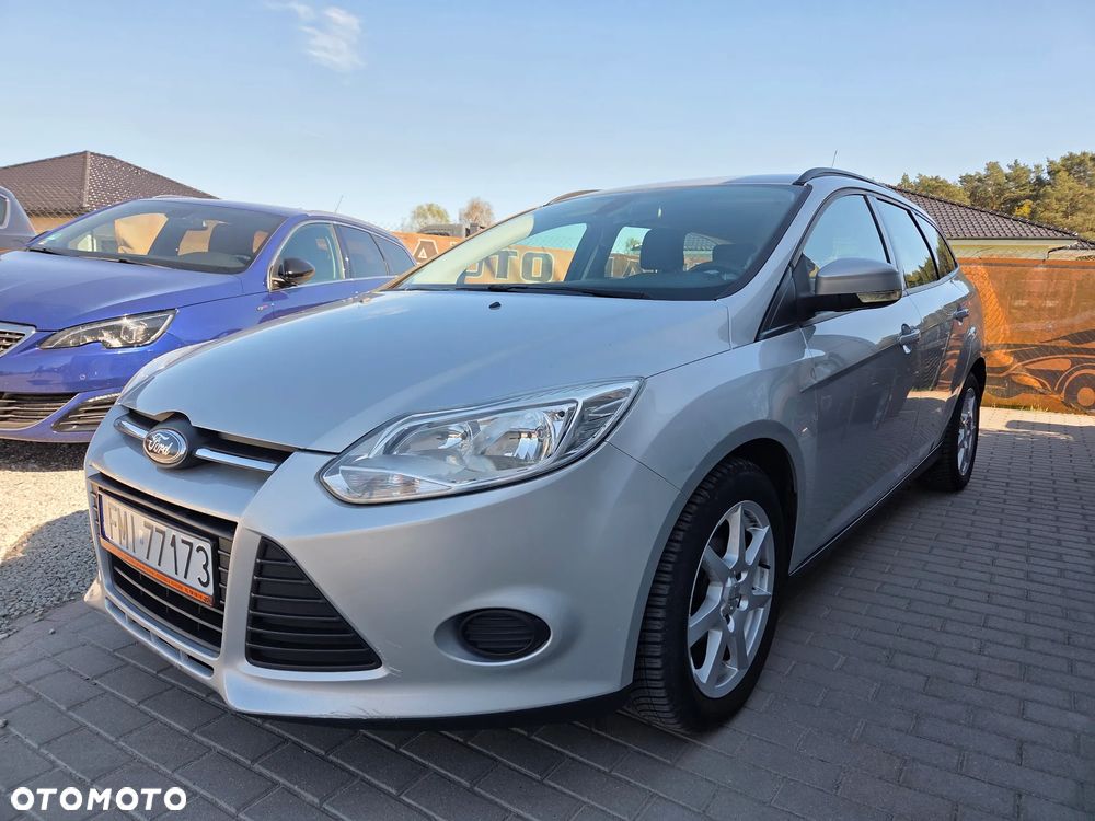 Ford Focus 1.6 TDCi DPF Start-Stopp-System SYNC Edition - 4