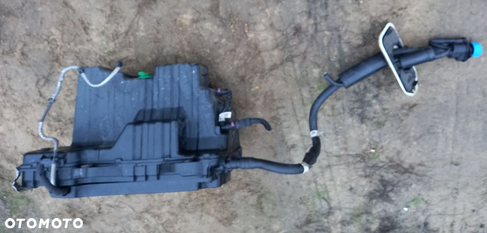 Zbiorniczek Zbiornik Adblue Renault Master III IV 2.3 2019-