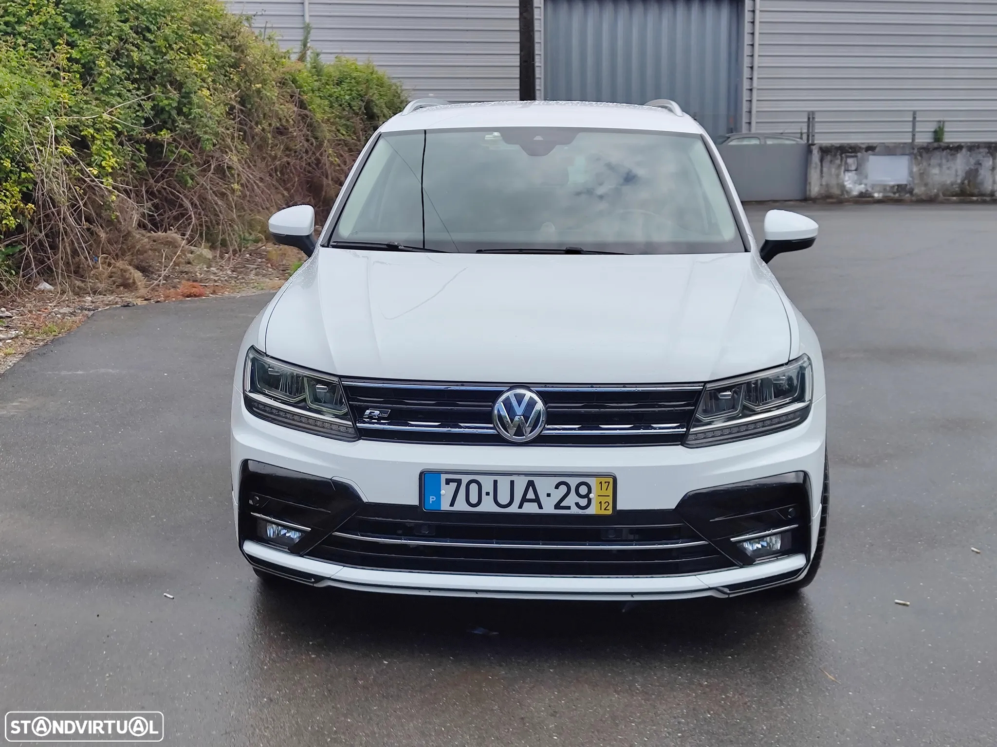 VW Tiguan 2.0 TDI R-Line DSG - 2