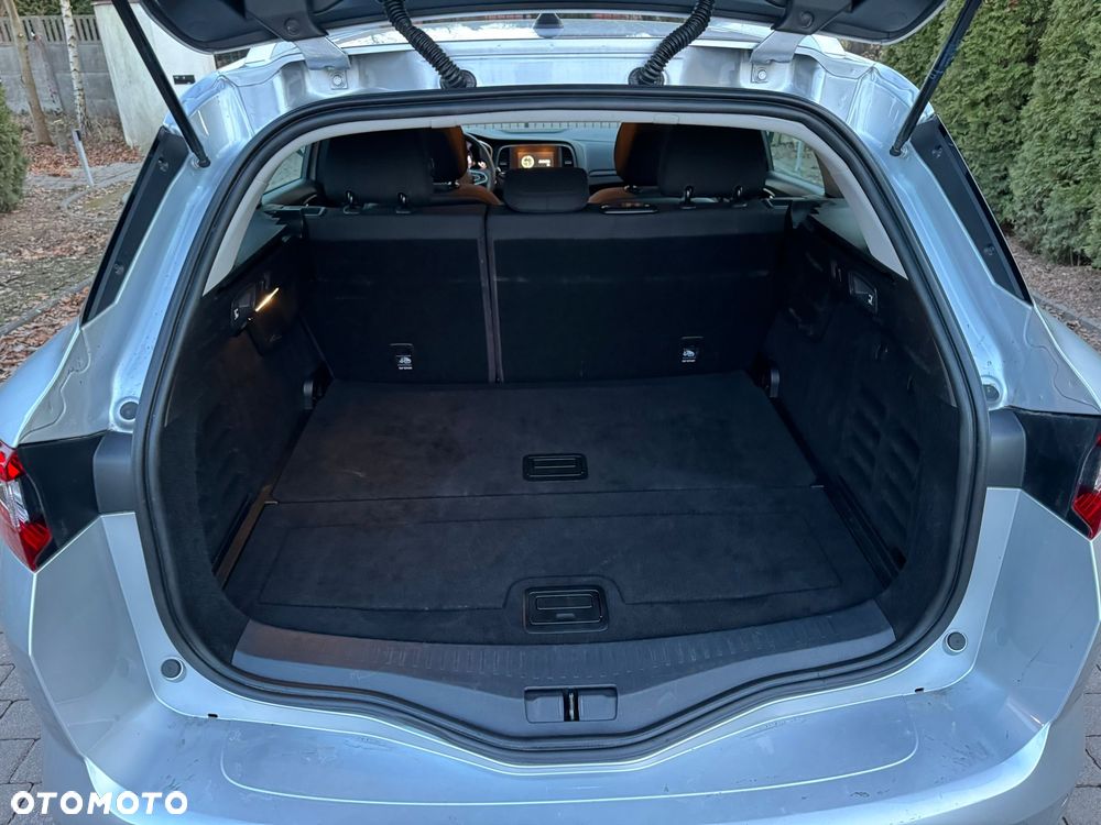 Renault Megane 1.5 Blue dCi Zen - 12
