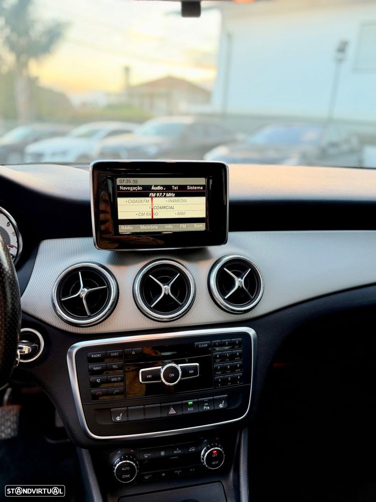 Mercedes-Benz CLA 200 CDI AMG Line - 22