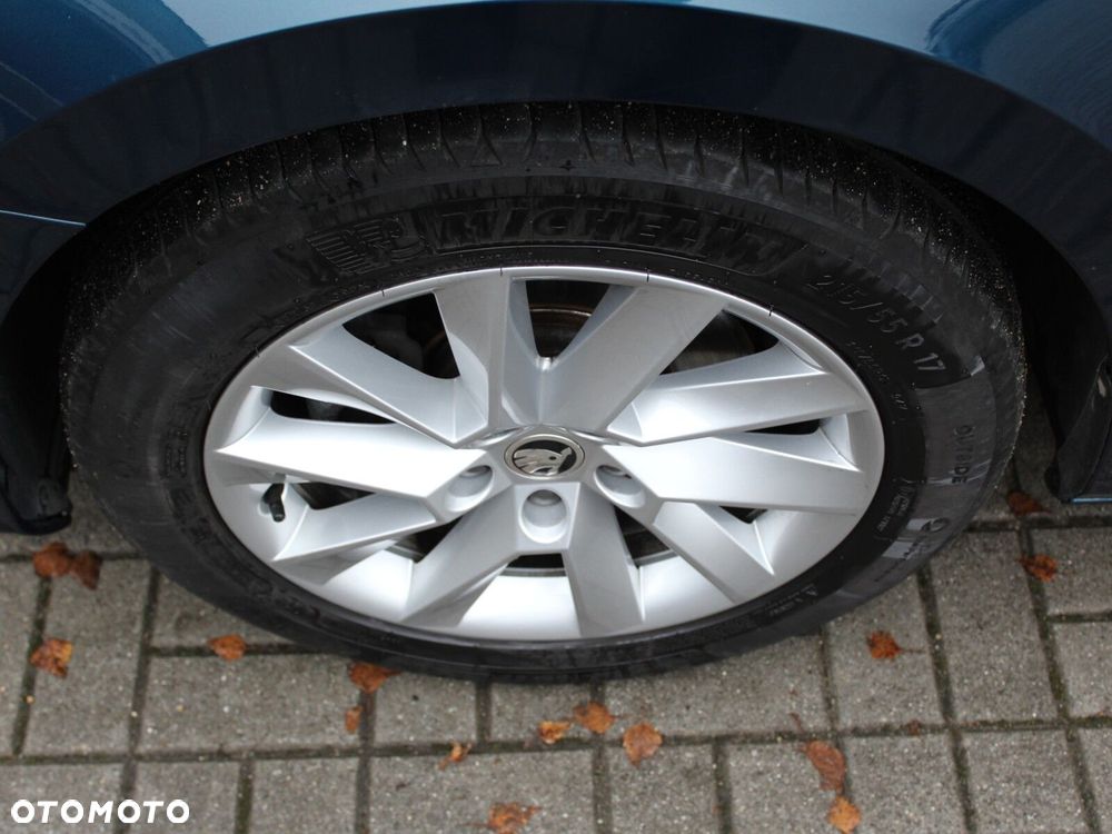 Skoda Superb 1.5 TSI Ambition DSG - 32