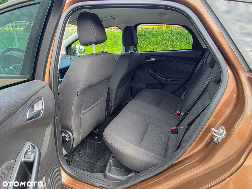 Ford Focus - 8