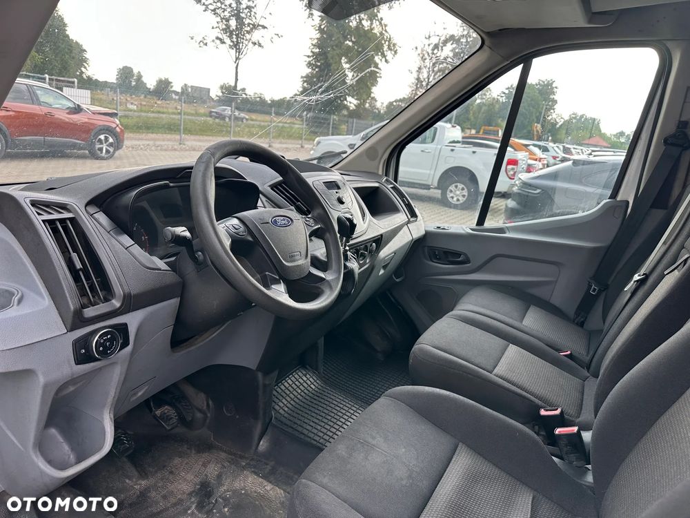 Ford Transit - 11