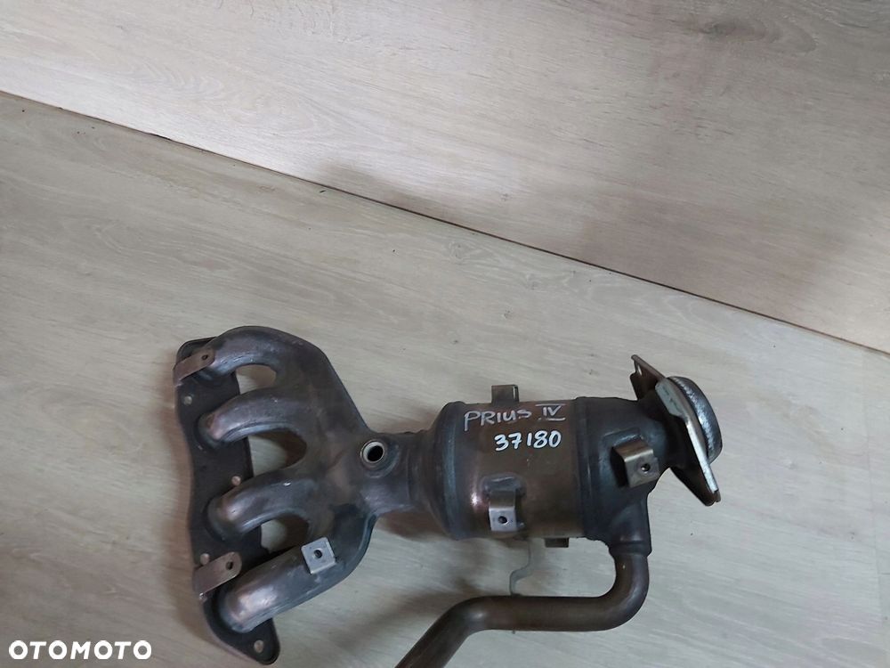 Toyota Prius IV Katalizator 37180 C-HR Corolla E21 Auris - 2